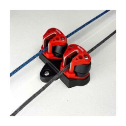 Bateaux Petit Boutiqe 27 Bateaux Petit Boutiqe -Bateaux Petit Boutiqe platine de pont cunnibordure holt 1