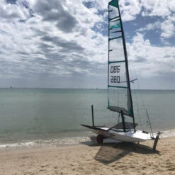 Skeeta 8.5 Foil 10 Skeeta 8.5 Foil -Bateaux Petit Boutiqe skeeta foil 85 4